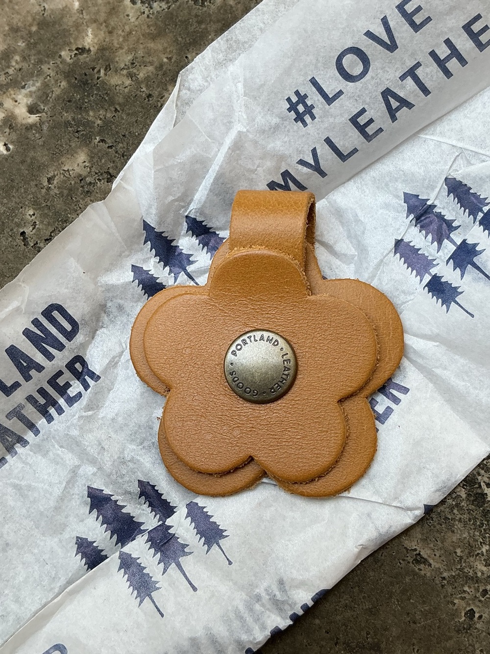 Portland Leather Goods Flower Snap